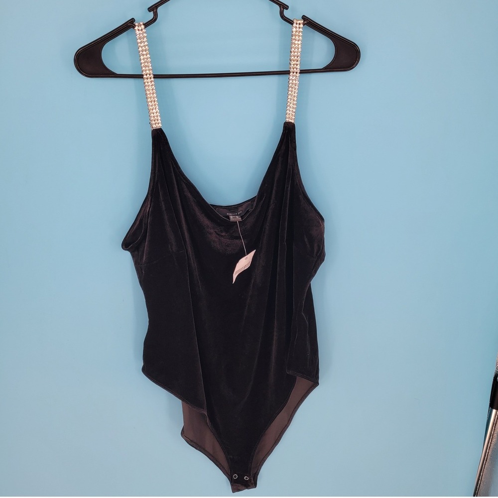 NWT Forever 21 Bodysuit Womens 3X Plus Velvet Rhinestone Strap Black Glam Party